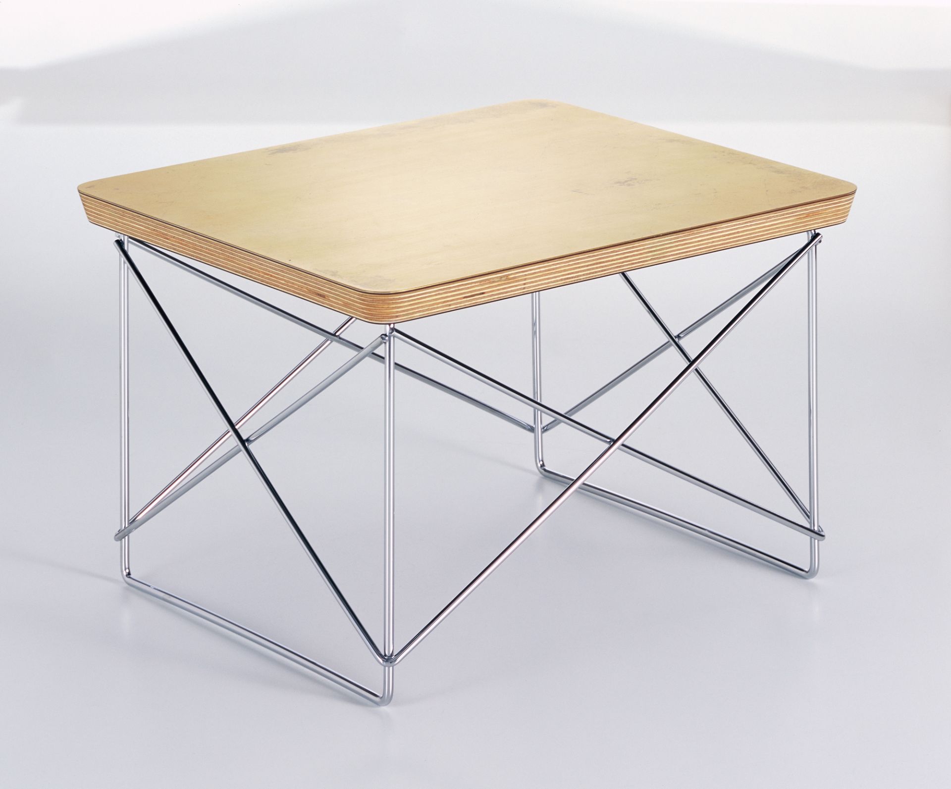 Occasional LTR Side Table Gold leaf Black Vitra basic dark VITRA 20119539